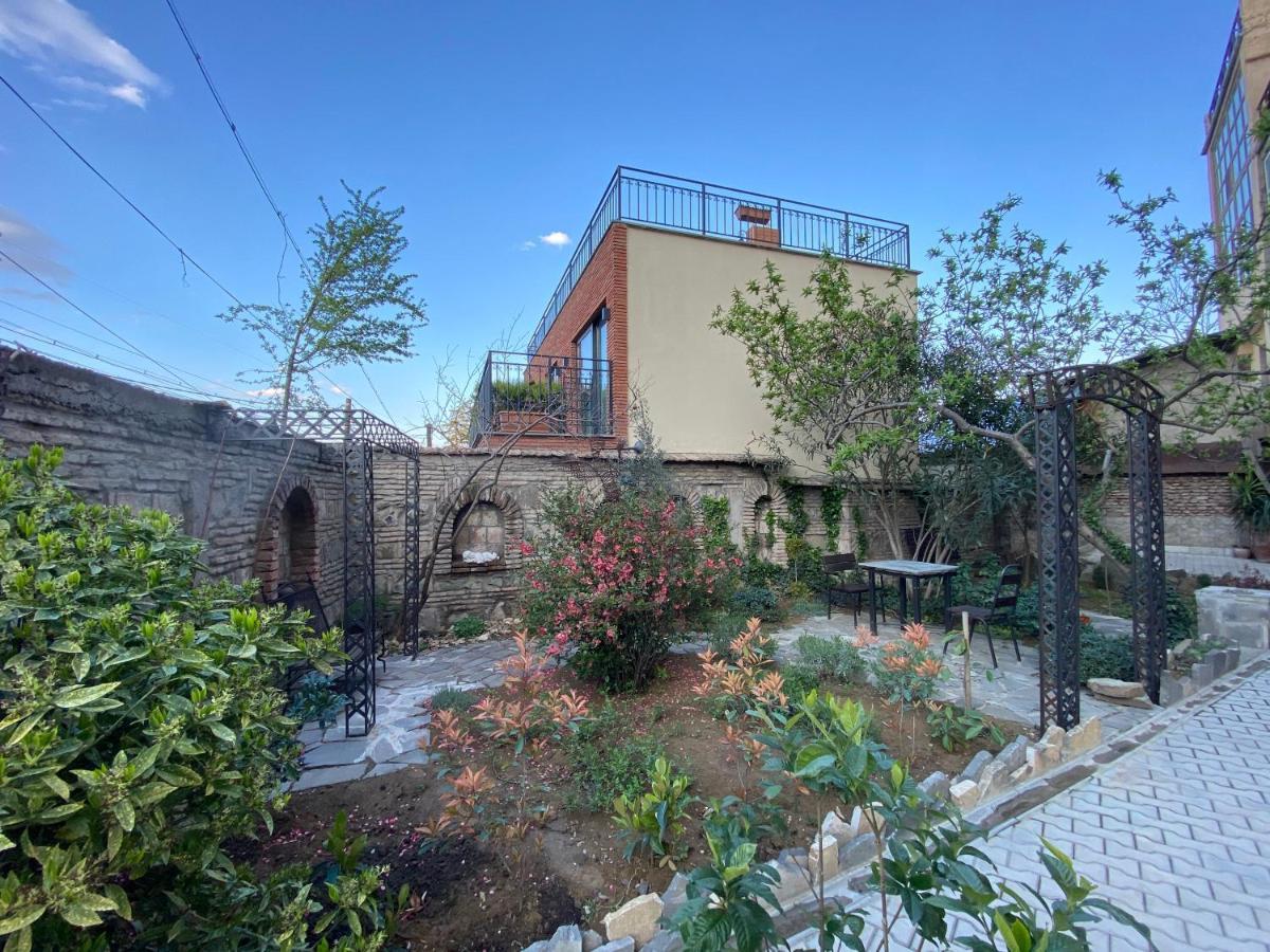 Wine Hills Hotell Tbilisi Exteriör bild
