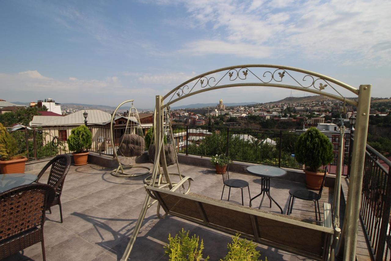 Wine Hills Hotell Tbilisi Exteriör bild