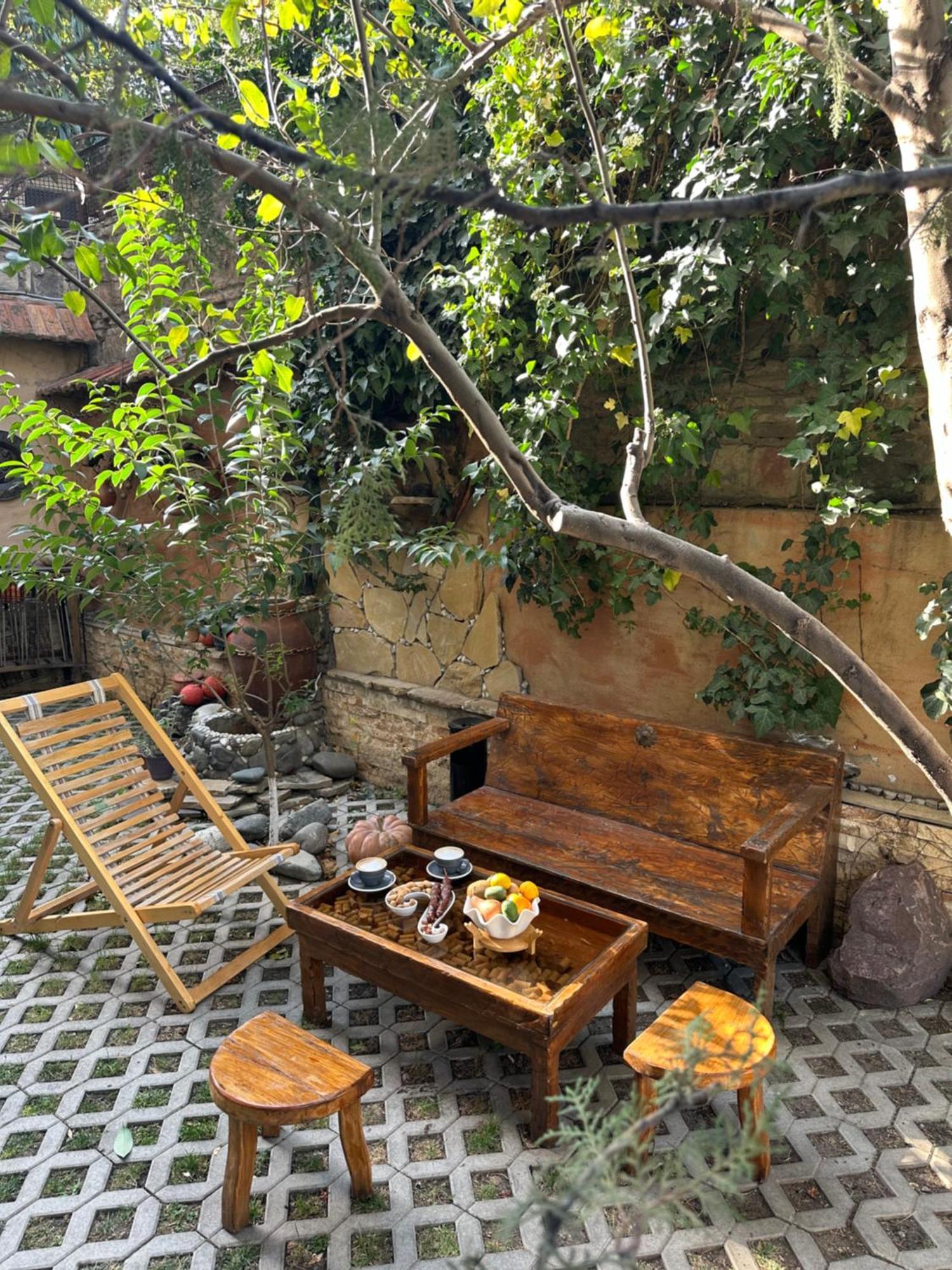 Wine Hills Hotell Tbilisi Exteriör bild