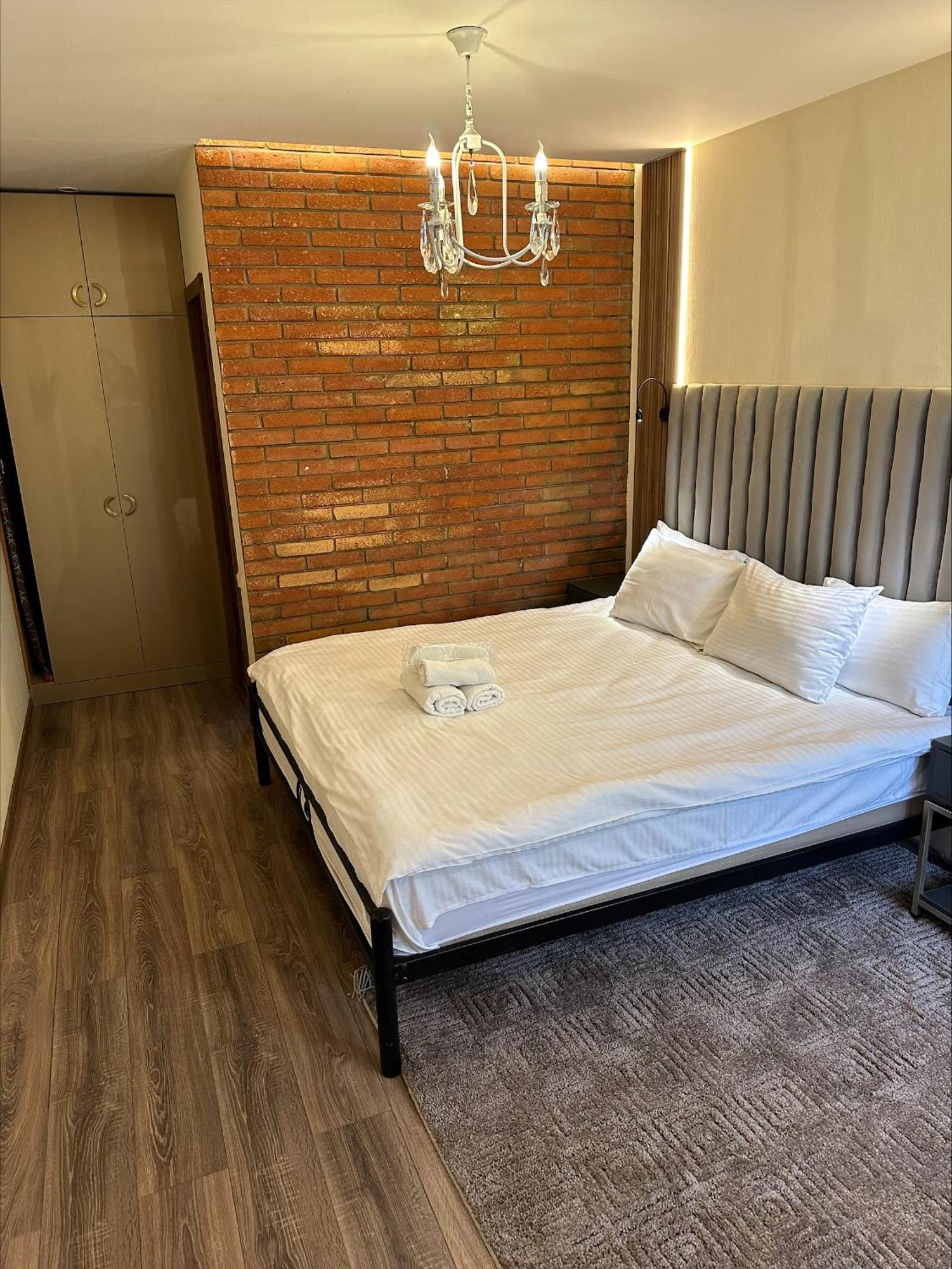 Wine Hills Hotell Tbilisi Rum bild