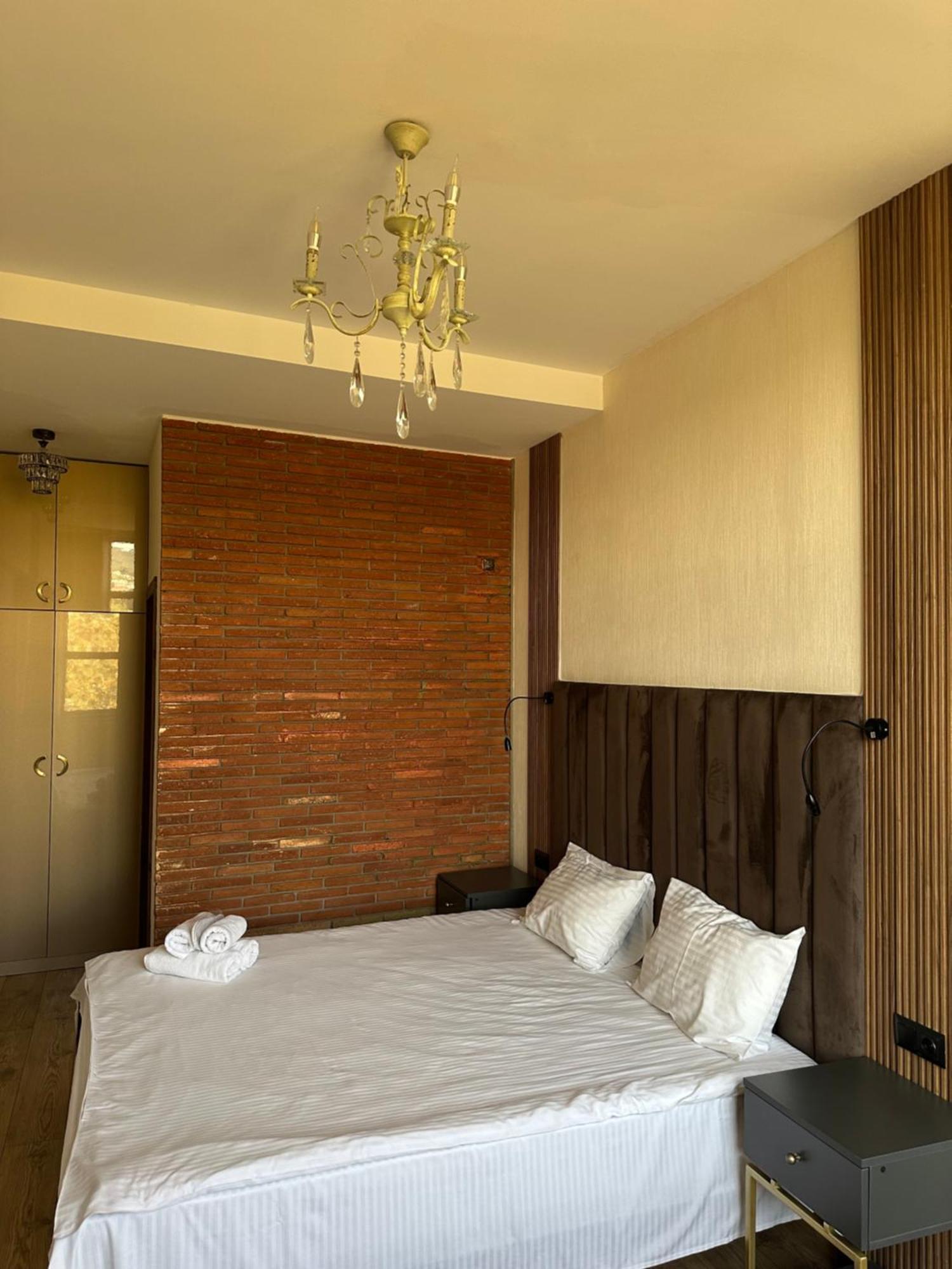 Wine Hills Hotell Tbilisi Exteriör bild