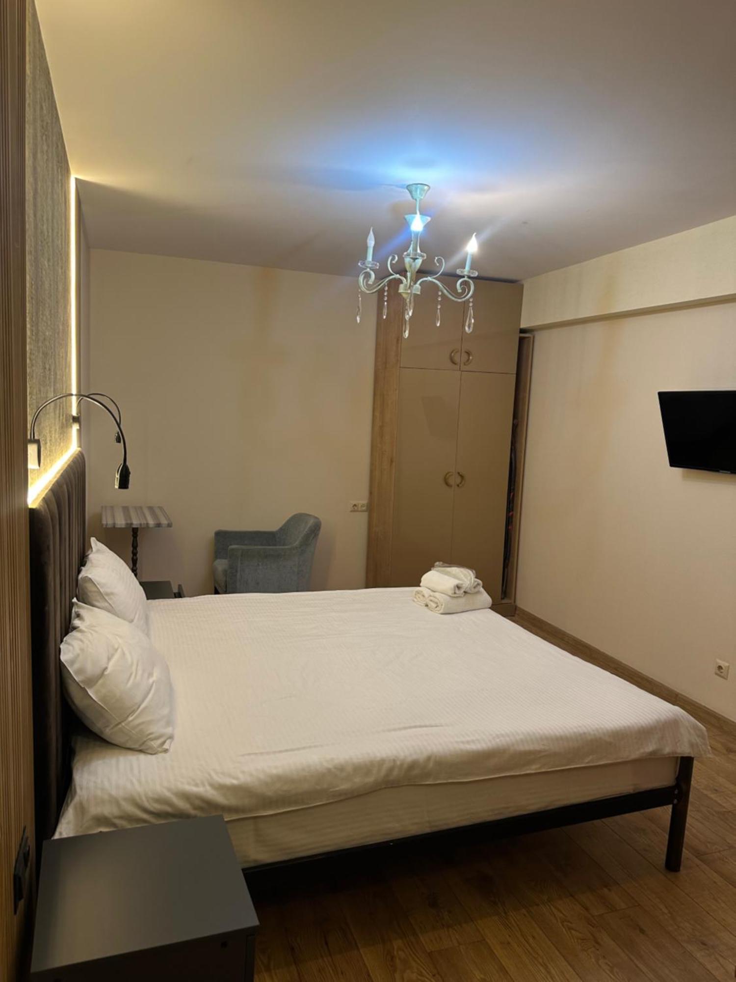Wine Hills Hotell Tbilisi Exteriör bild