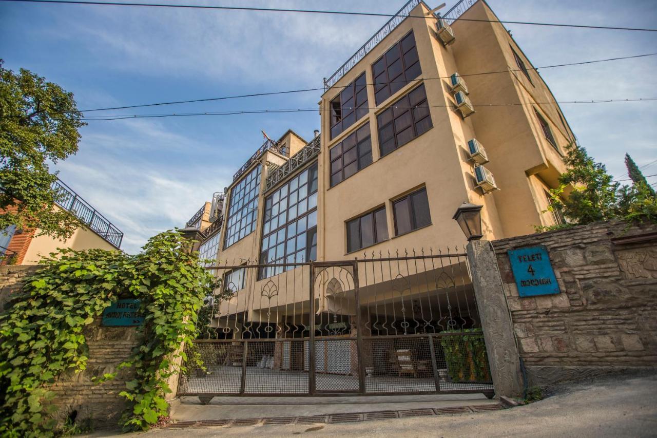 Wine Hills Hotell Tbilisi Exteriör bild