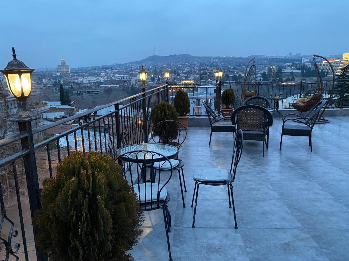 Wine Hills Hotell Tbilisi Exteriör bild