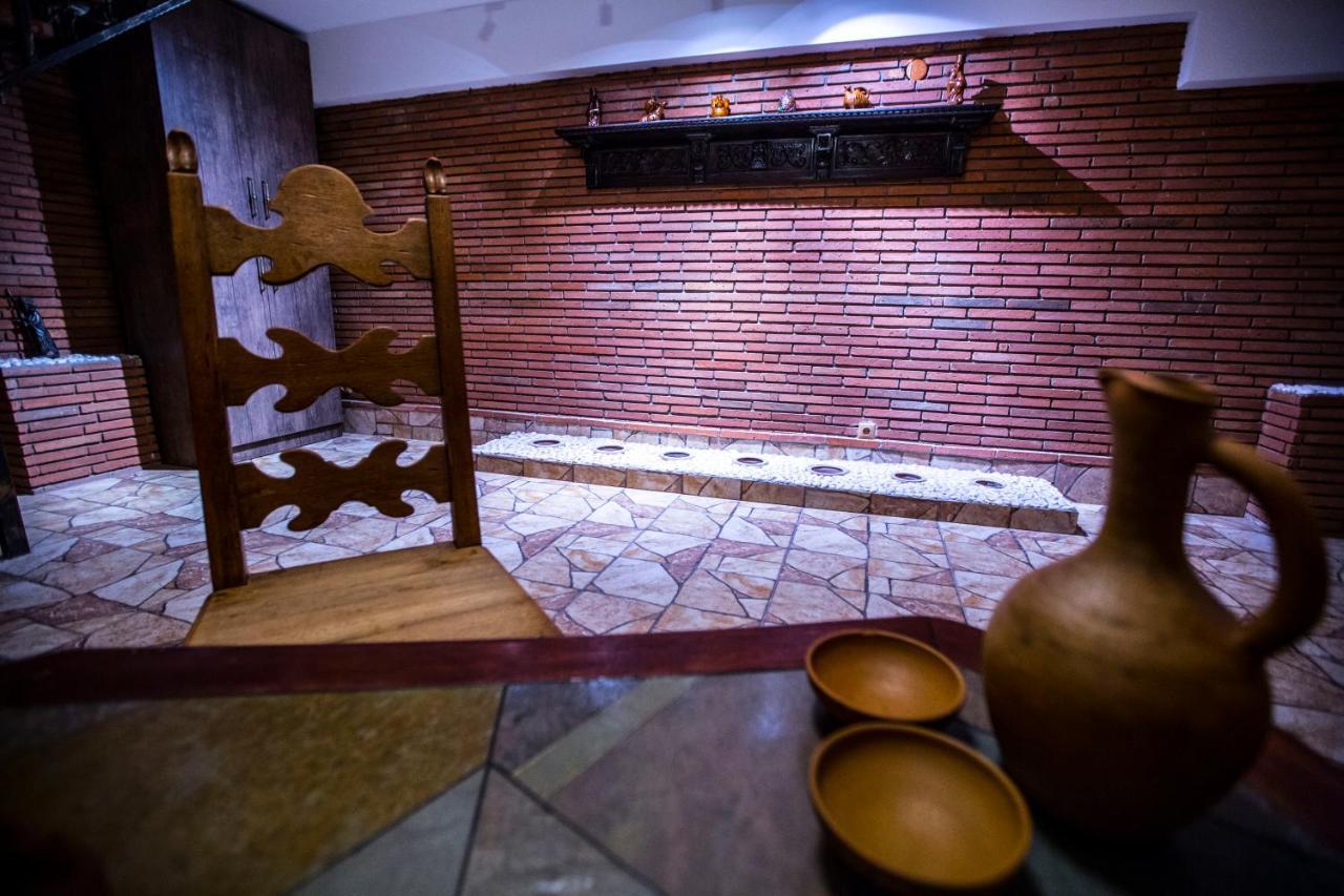 Wine Hills Hotell Tbilisi Exteriör bild